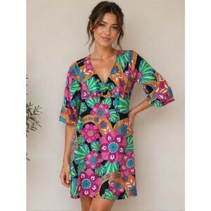 Spunk Wear Bright Retro Floral Flower Athletic Activewear Dress - Size Small